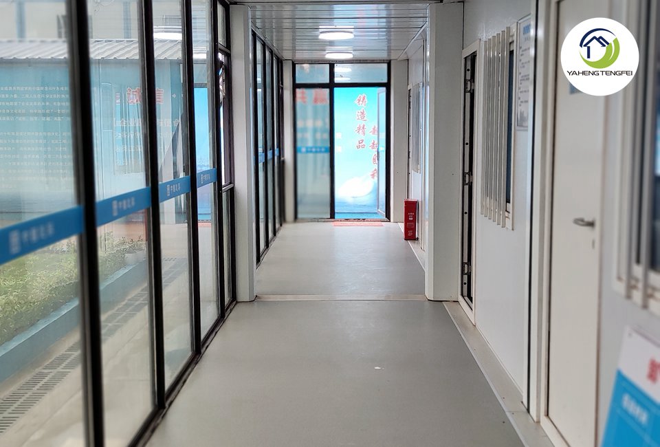 Flatbed container house interior
