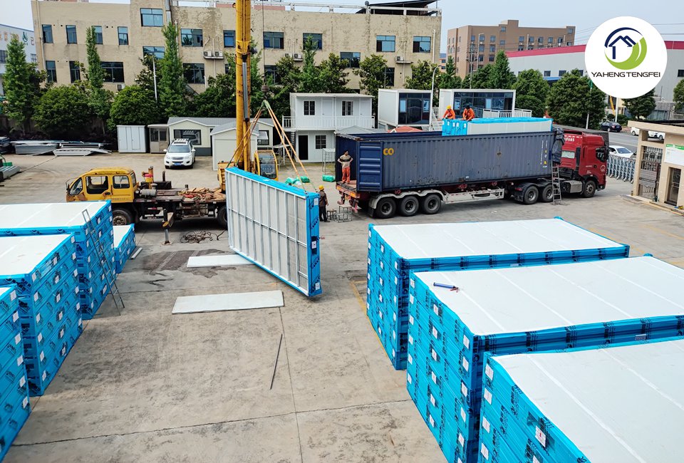 Mobile Foldable Houses