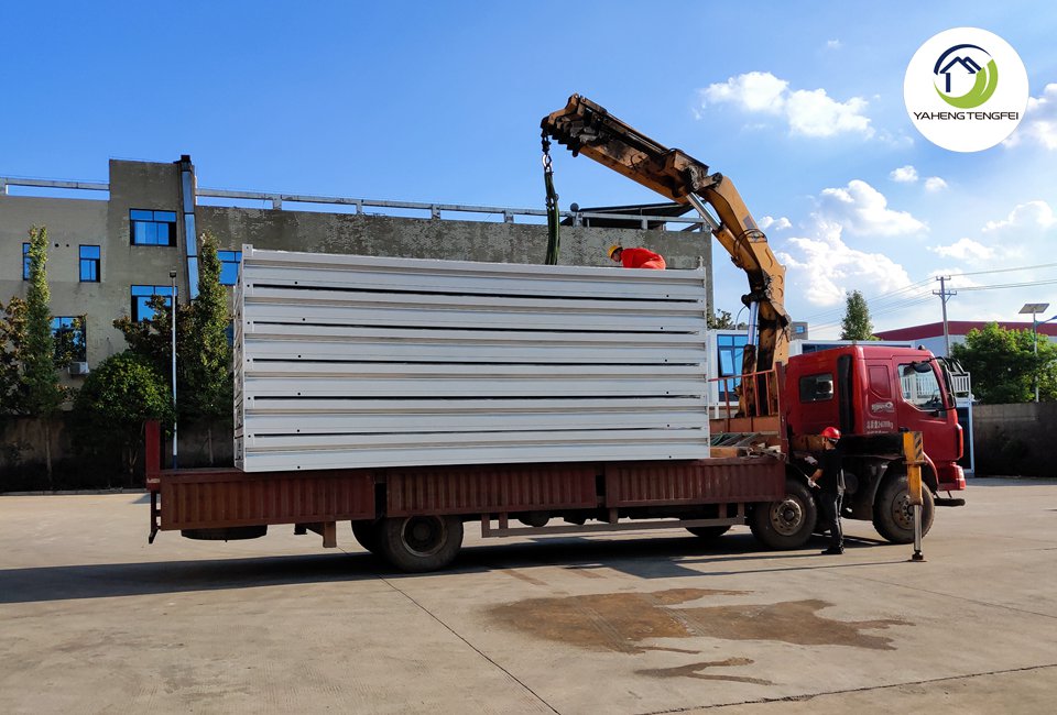 Folding container transport
