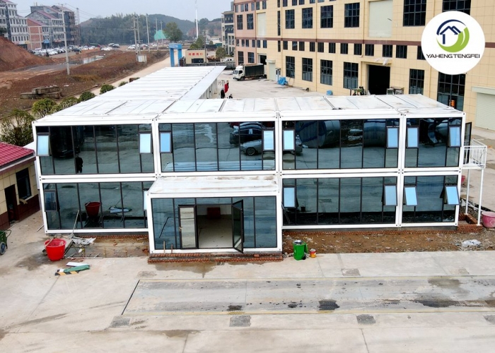 Double-storey Flatpak House