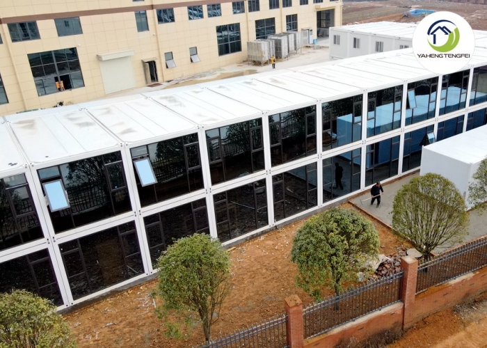 Double-storey Flatpak House