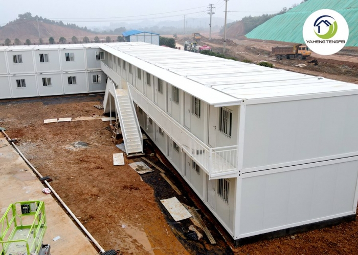 Double-storey Flatpak House