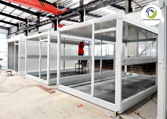 Customised folding container house for export to Saudi Arabia