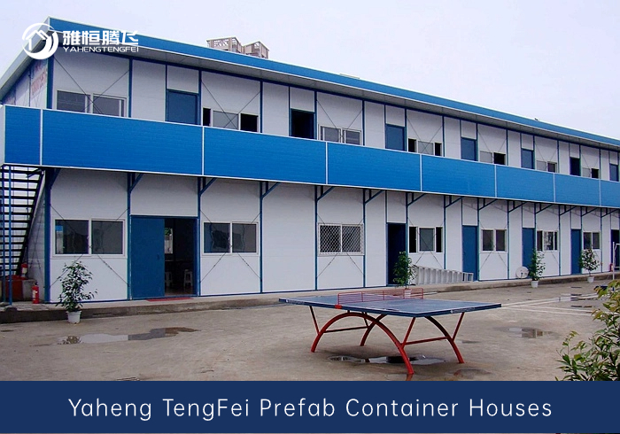 Flat roof prefabricated houses