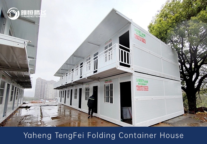 Versatile Foldable Container Connector