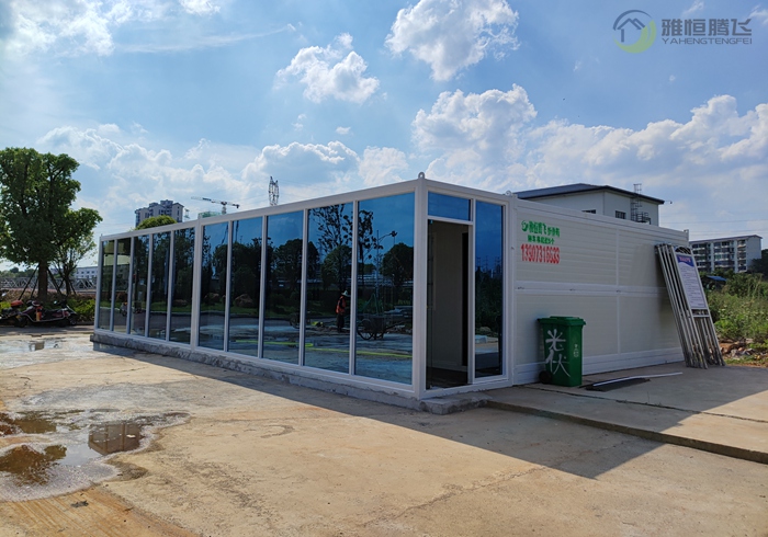 Expandable portable houses