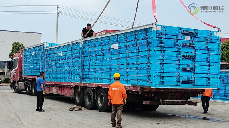 Flatbed Trailer Transport